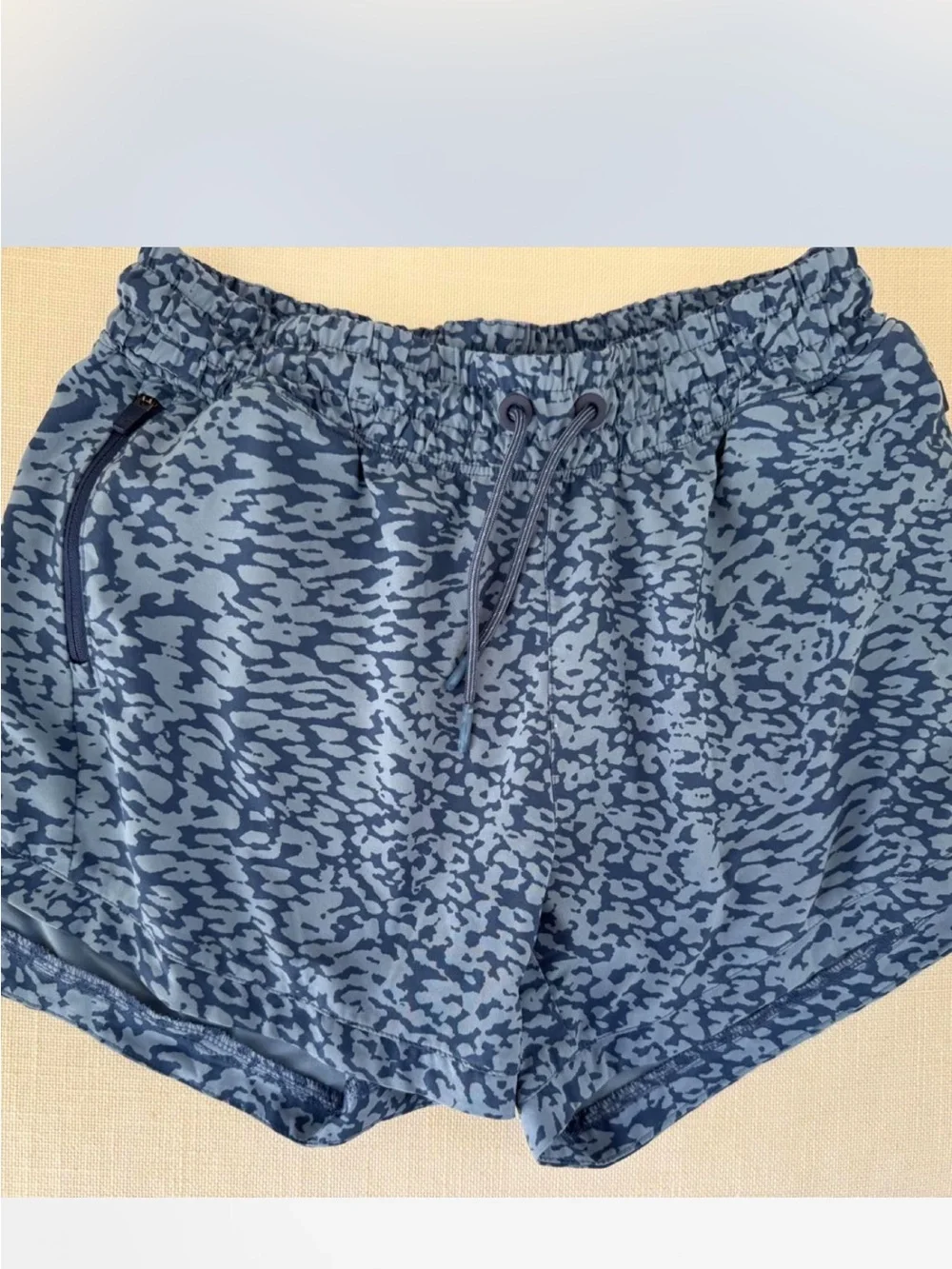 Athleta Blue Patterned Performance Shorts